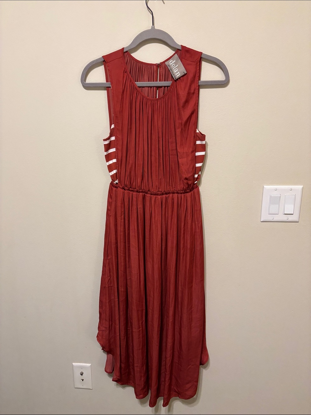 🚢Dolan Women’s Rust Sleeveless Pleated Dress size large 🛳️